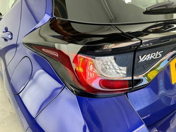 Toyota Yaris 1.5 Vvt-h Icon E-cvt Euro 6 Ss Green #21
