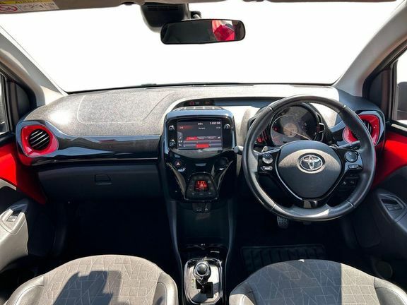 Toyota Aygo X X-clusiv Tss Red #6