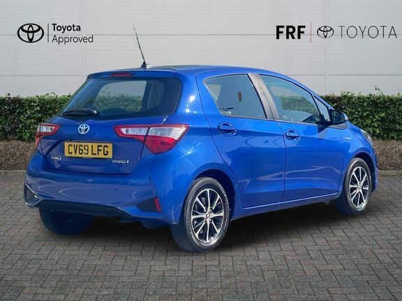 Toyota Yaris Icon Tech 1.5 Hybrid Blue #2