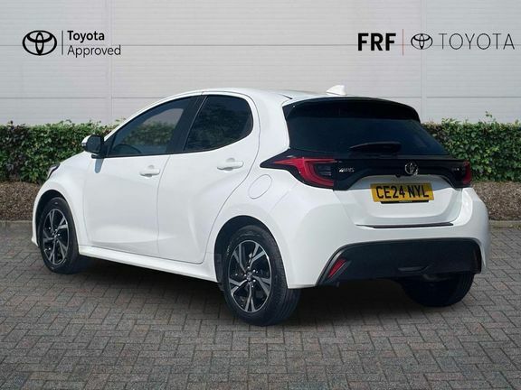 Toyota Yaris Design White #4