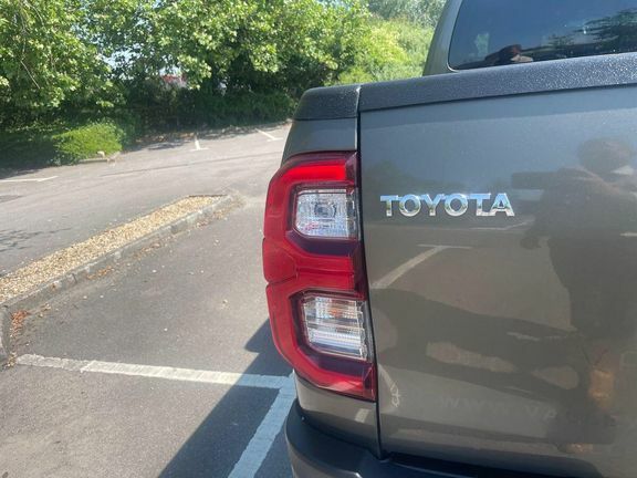Toyota HILUX 2.4 D-4d Active Pickup 4Wd Euro Orange #27