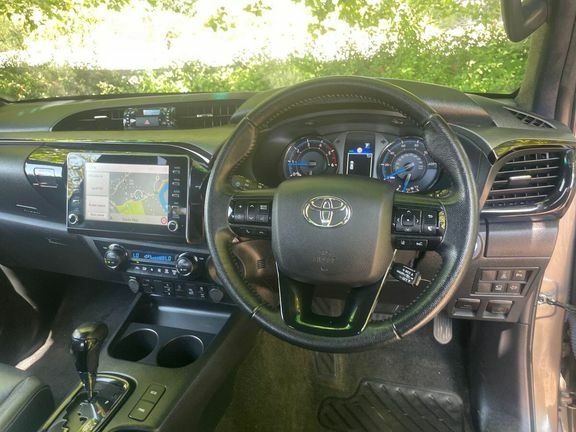Toyota HILUX 2.4 D-4d Active Pickup 4Wd Euro Orange #7
