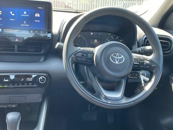 Toyota Yaris Icon Blue #6