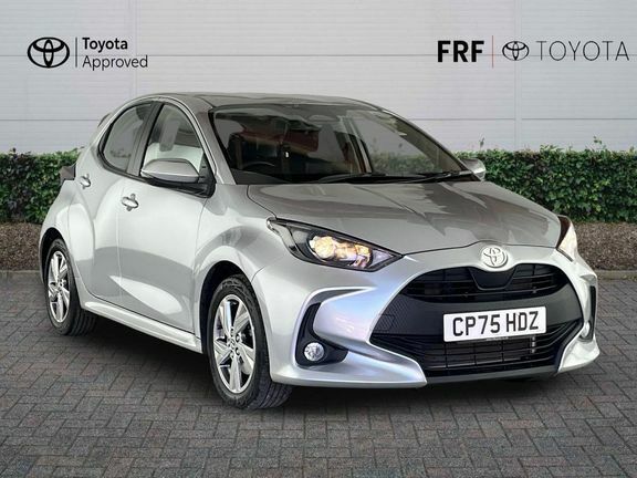 Toyota Yaris Icon Silver