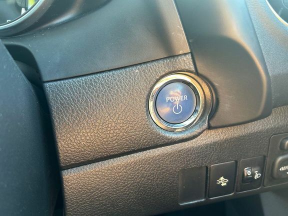 Toyota Auris 1.8 Vvt-h Excel Cvt Euro 6 Ss Safety Sense Silver #16