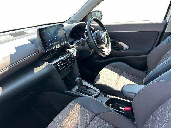 Toyota Yaris Cross Yaris Cross Excel Fwd White #5
