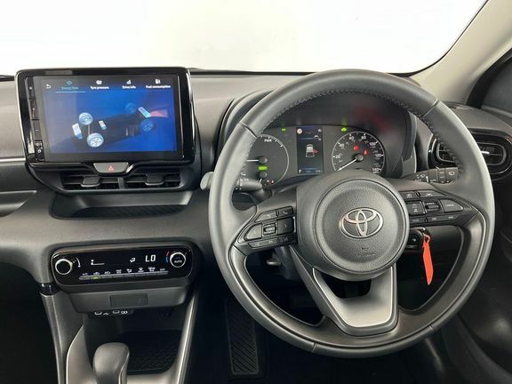 Toyota Yaris 1.6 Turbo Circuit Aero Black #7