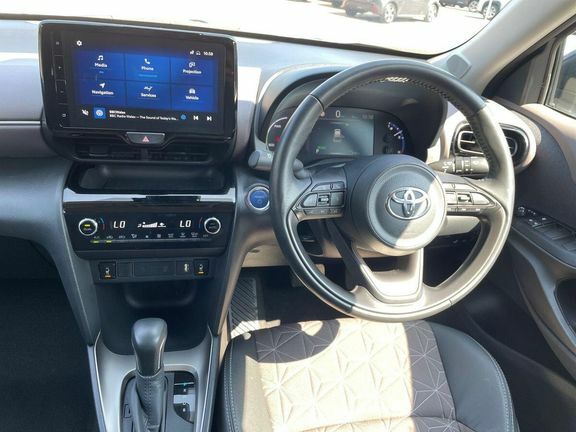 Toyota Yaris Cross 1.5 Vvt-h Excel E-cvt Euro 6 Ss Silver #7
