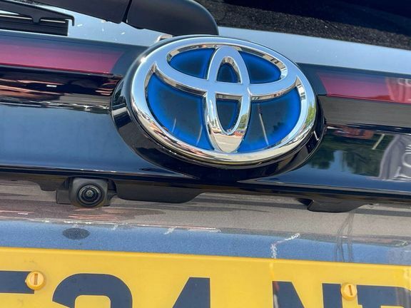 Toyota Yaris Cross 1.5 Vvt-h Excel E-cvt Euro 6 Ss Silver #40