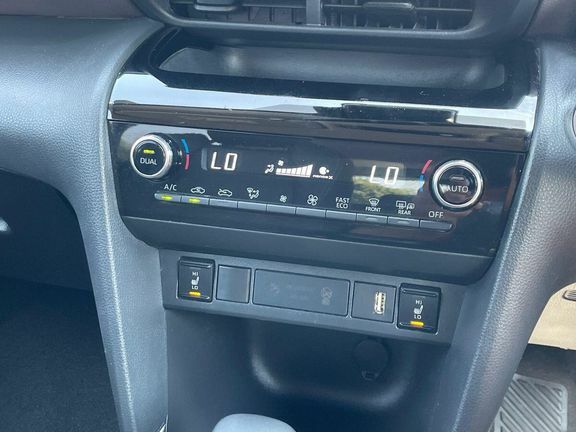Toyota Yaris Cross 1.5 Vvt-h Excel E-cvt Euro 6 Ss Silver #18