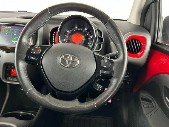 Toyota Aygo X 1.0 Vvt-i X-play Euro 6 Ss White #10