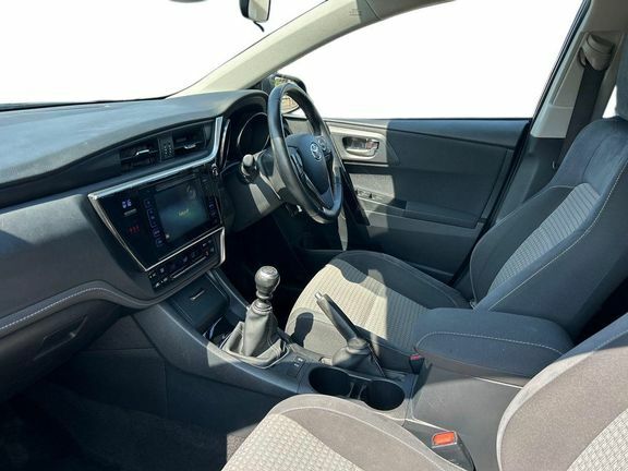 Toyota Auris Design 1.2M Silver #5