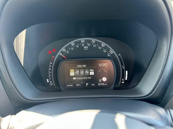 Toyota Aygo X 1.0 Vvt-i Pure Hatchback X-shift Euro 6 Silver #11
