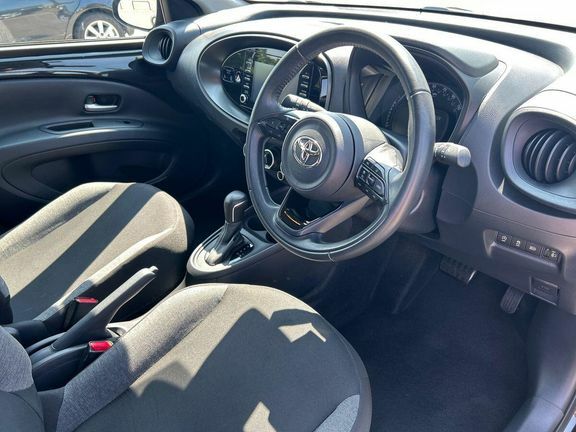 Toyota Aygo X 1.0 Vvt-i Pure Hatchback X-shift Euro 6 Silver #12