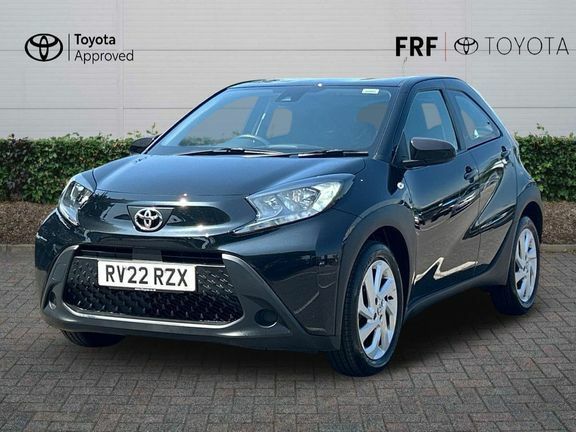 Toyota Aygo X Pure Automatic Black #3