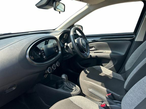 Toyota Aygo X Pure Automatic Black #5