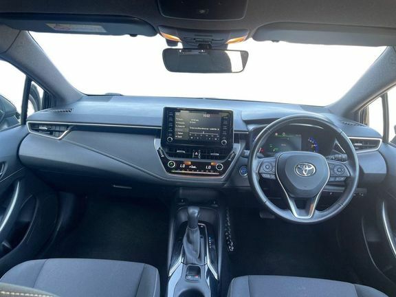 Toyota Corolla Design 1.8 Hybrid Hb Trk Black #6