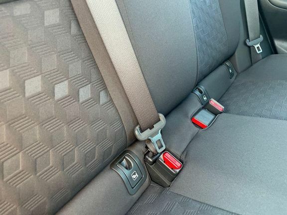 Toyota Yaris 1.5 Hybrid Icon Cvt Black #13
