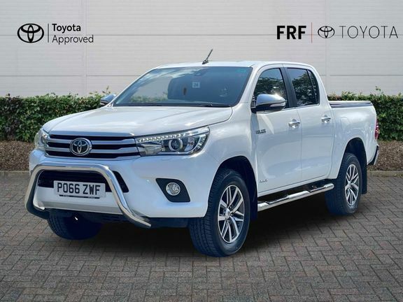 Toyota HILUX Hilux Invincible 2.4M White #3
