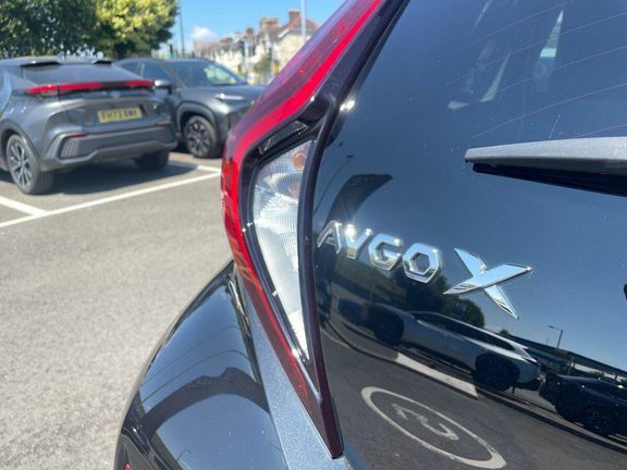 Toyota Aygo X 1.0 Vvt-i Pure Hatchback Euro 6 Black #30