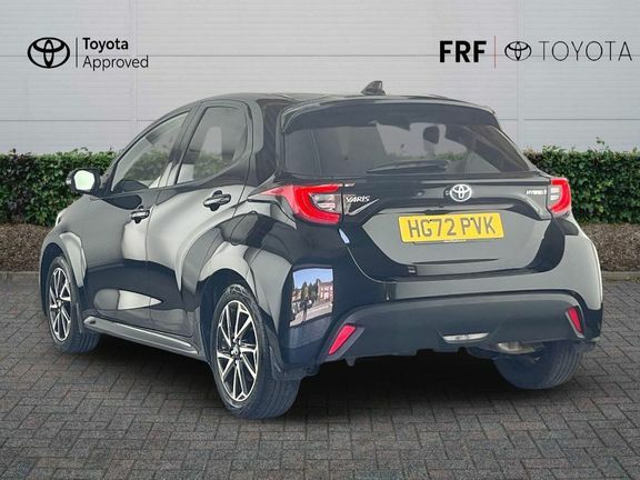 Toyota Yaris Design Black #4