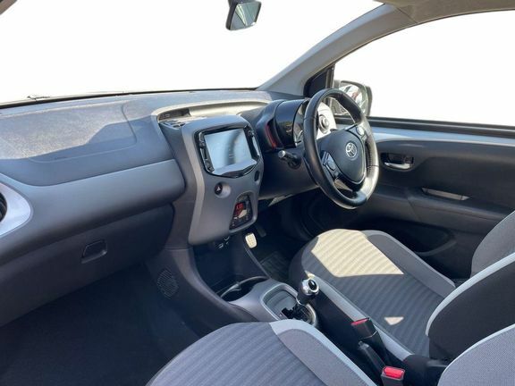 Toyota Aygo X X-trend Mmt WK69ODH Silver #5