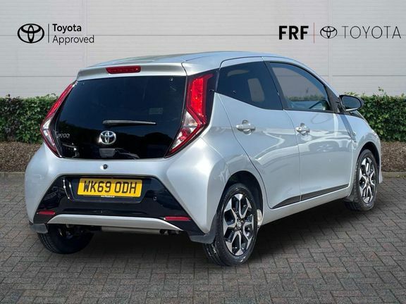 Toyota Aygo X X-trend Mmt WK69ODH Silver #2
