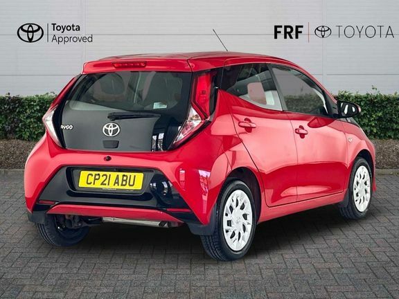 Toyota Aygo X X-play Tss CP21ABU Red #2
