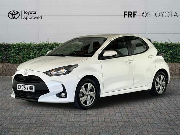 Toyota Yaris Icon CV75VMH White #3