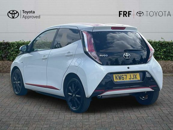 Toyota Aygo X X-press X-shift KW67JJX White #4