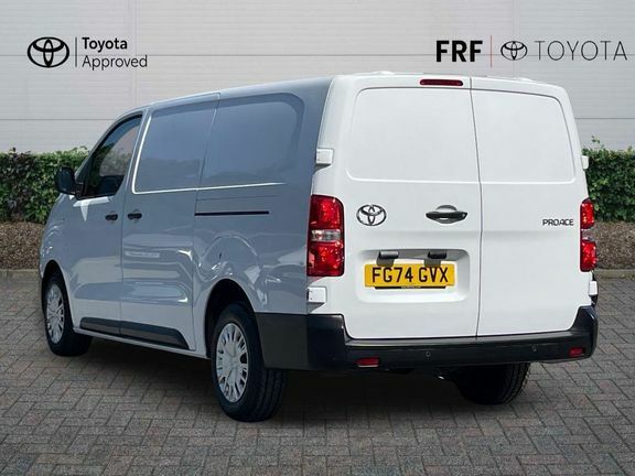 Toyota PROACE 2.0D Icon Long Panel Van Lwb Euro 6 6Dr FG74GVX White #4