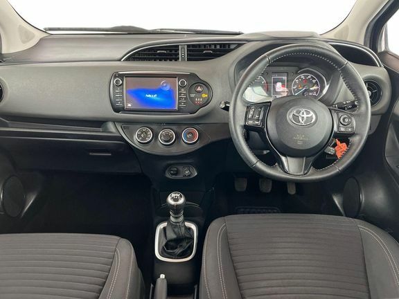 Toyota Yaris 1.5 Vvt-i Icon Tech Euro 6 Blue #6
