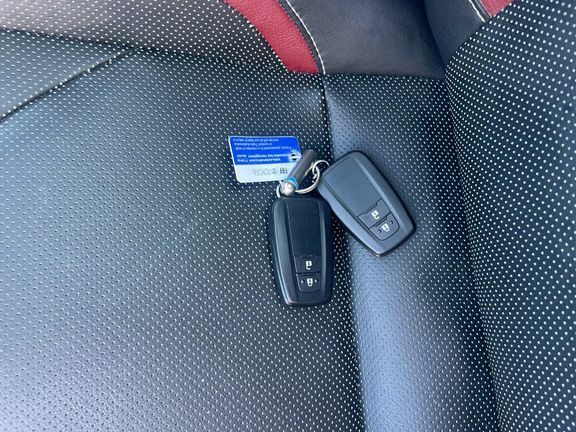 Toyota Corolla Hatchback Silver #27