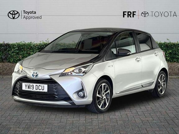 Toyota Yaris Icon Tech Red #3