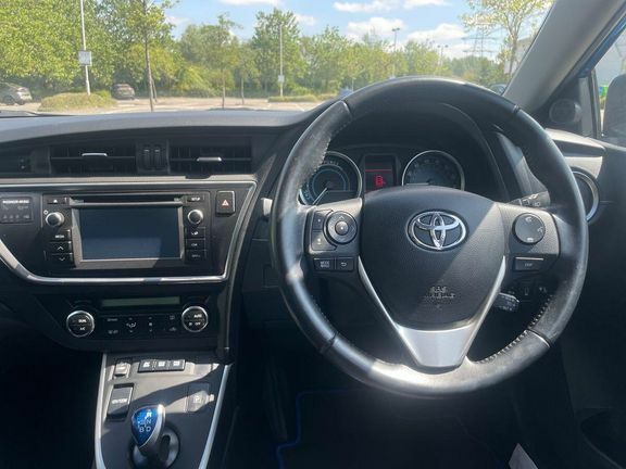 Toyota Auris D-4d Active Grey #7