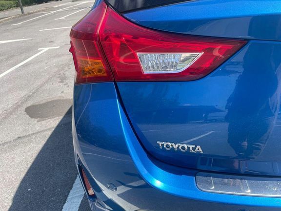 Toyota Auris D-4d Active Grey #29