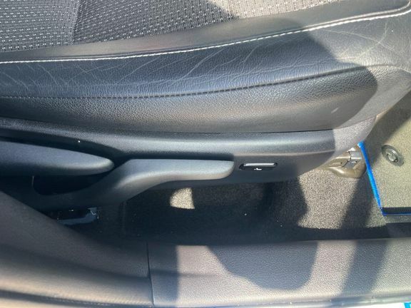 Toyota Auris D-4d Active Grey #38
