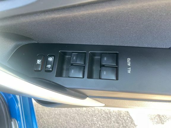 Toyota Auris D-4d Active Grey #37