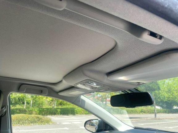 Toyota Auris D-4d Active Grey #19