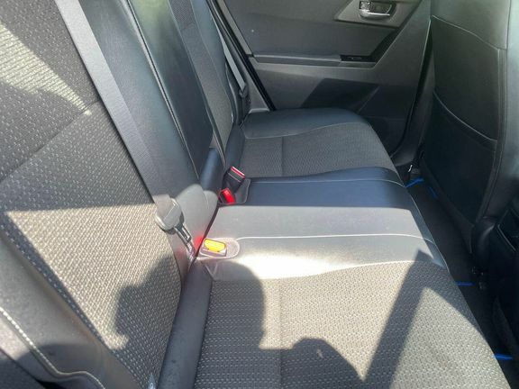 Toyota Auris D-4d Active Grey #8