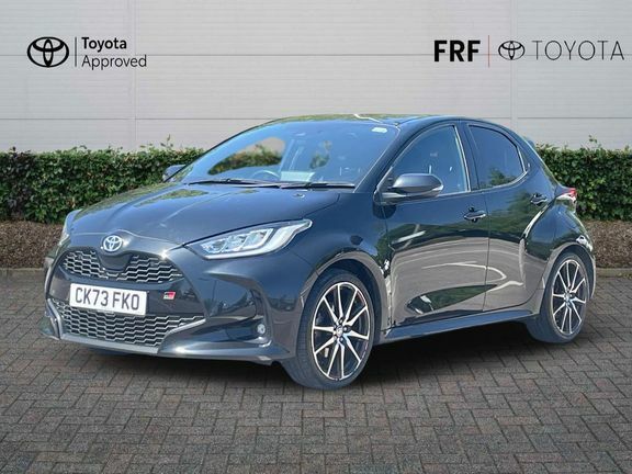 Toyota Yaris Gr Sport Black #3