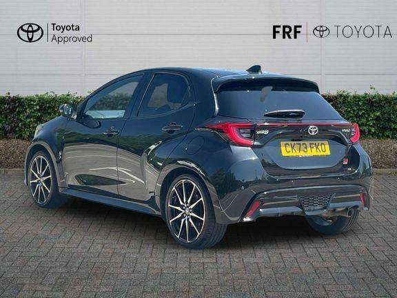 Toyota Yaris Gr Sport Black #4