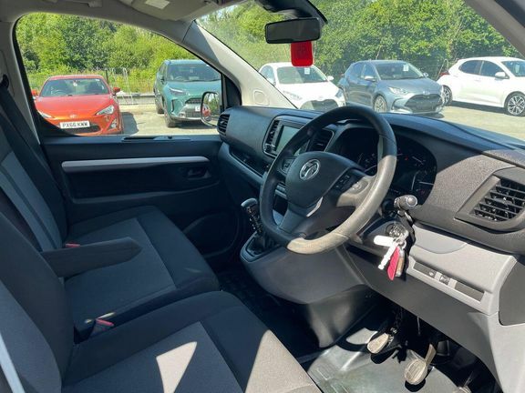 Vauxhall Vivaro  White #12