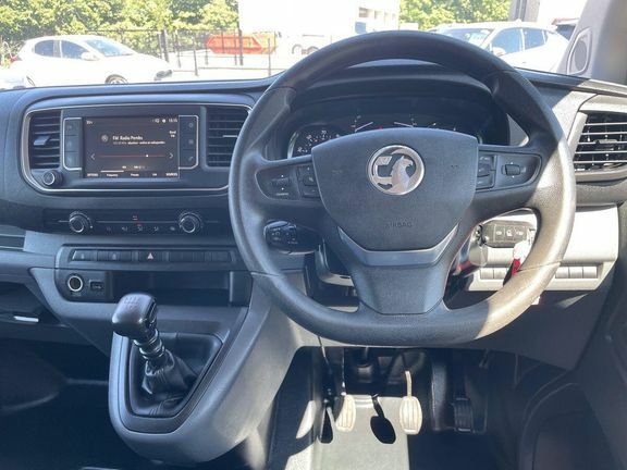 Vauxhall Vivaro  White #7