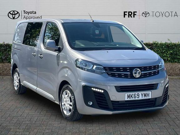 Vauxhall Vivaro 2.0 Turbo D 3100 Sportive Crew Van L1 H1 Euro 6 S Grey