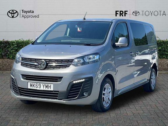 Vauxhall Vivaro 2.0 Turbo D 3100 Sportive Crew Van L1 H1 Euro 6 S Grey #3