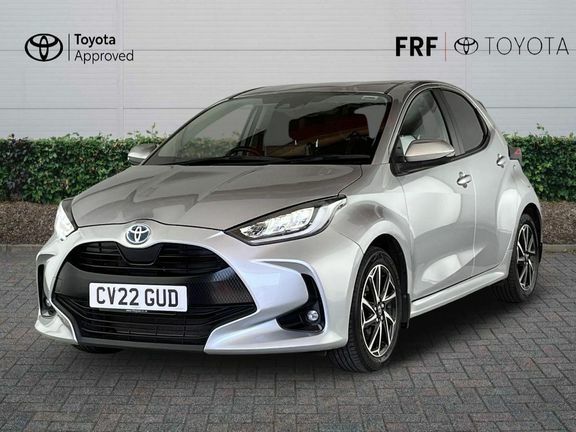 Toyota Yaris Design 1.5 Hybrid Silver #3
