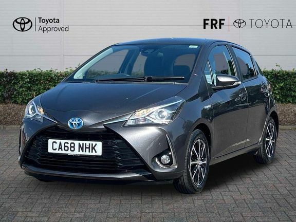 Toyota Yaris Icon Tech 1.5 Hybrid Grey #3