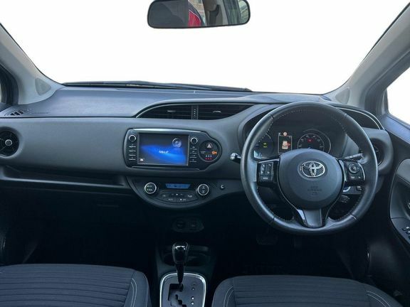 Toyota Yaris Icon Tech 1.5 Hybrid Grey #6