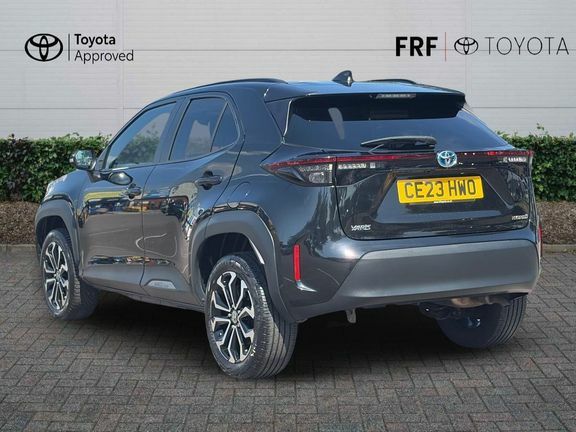 Toyota Yaris Cross Design Fwd CE23HWO Black #4